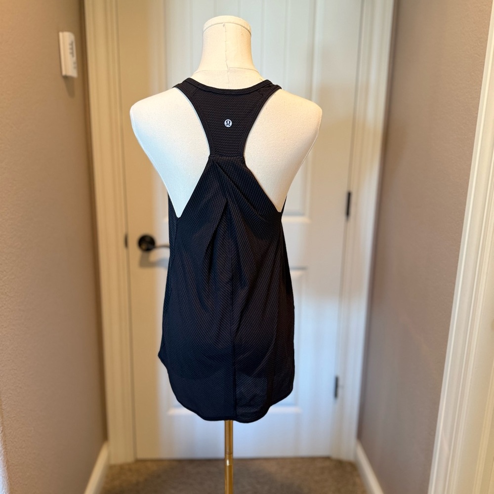 lululemon athletica Essentials Tank Top with striped texture - Picture 3 of 4